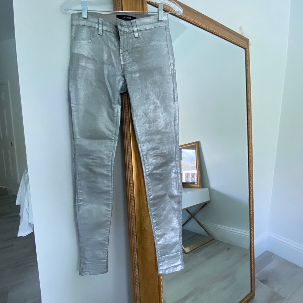 JBRAND DISTRESSED SILVER COATED Sz 25